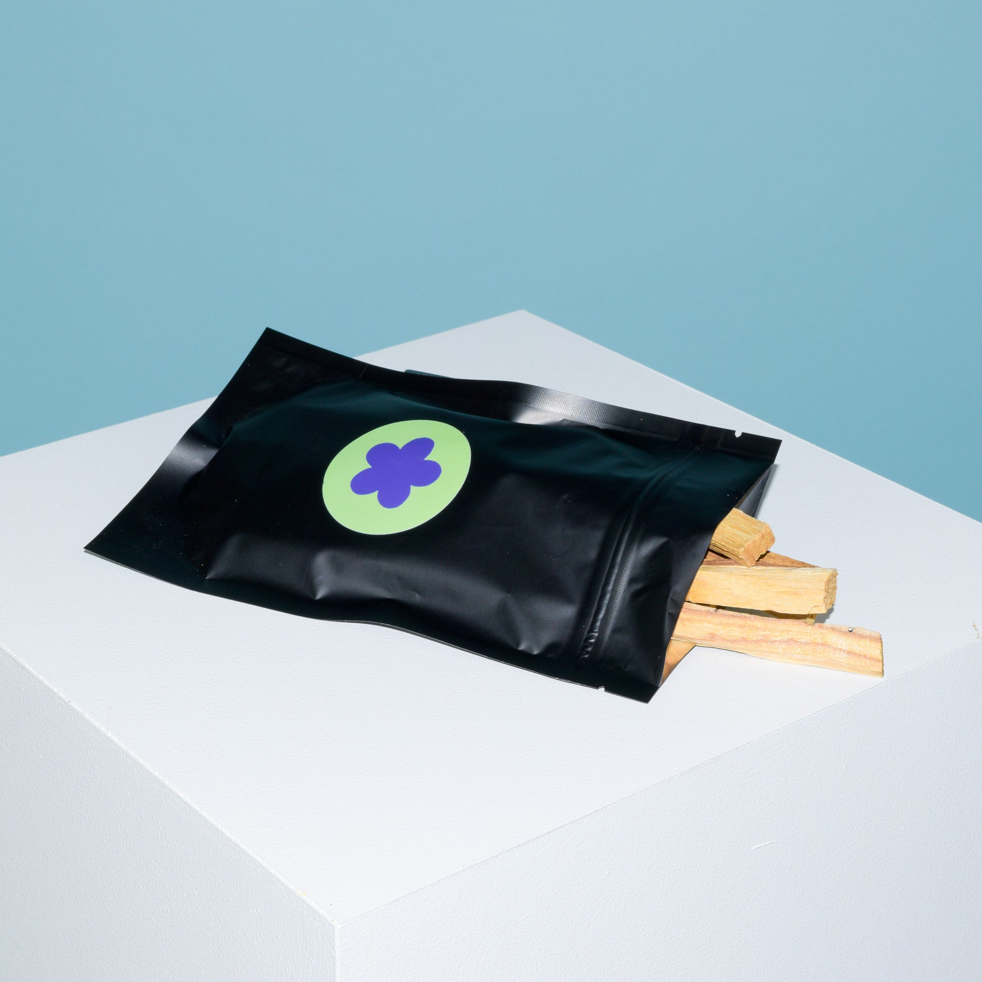 Palo Santo Sticks - Crushes Flowers