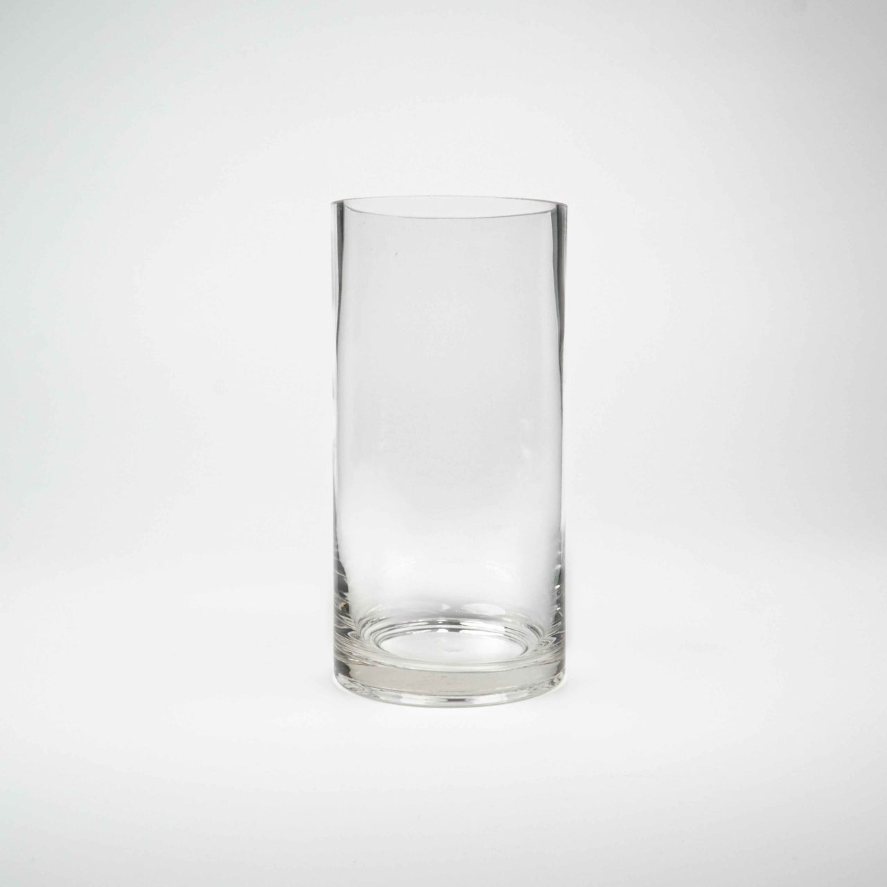 Fine glass vase, stylish cylinder design, 20 cm high x 10 cm wide.