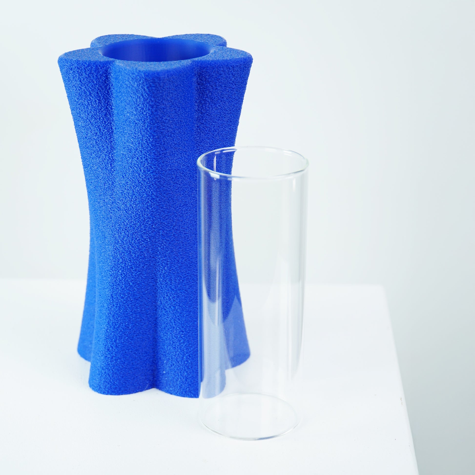 Crushes 3D Flower Vase - Crushes Flowers